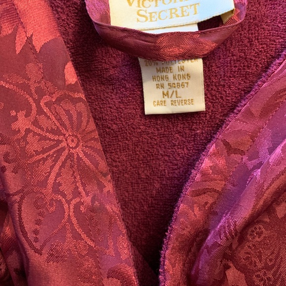 Victoria's Secret Red Floral Robe - Picture 2 of 5